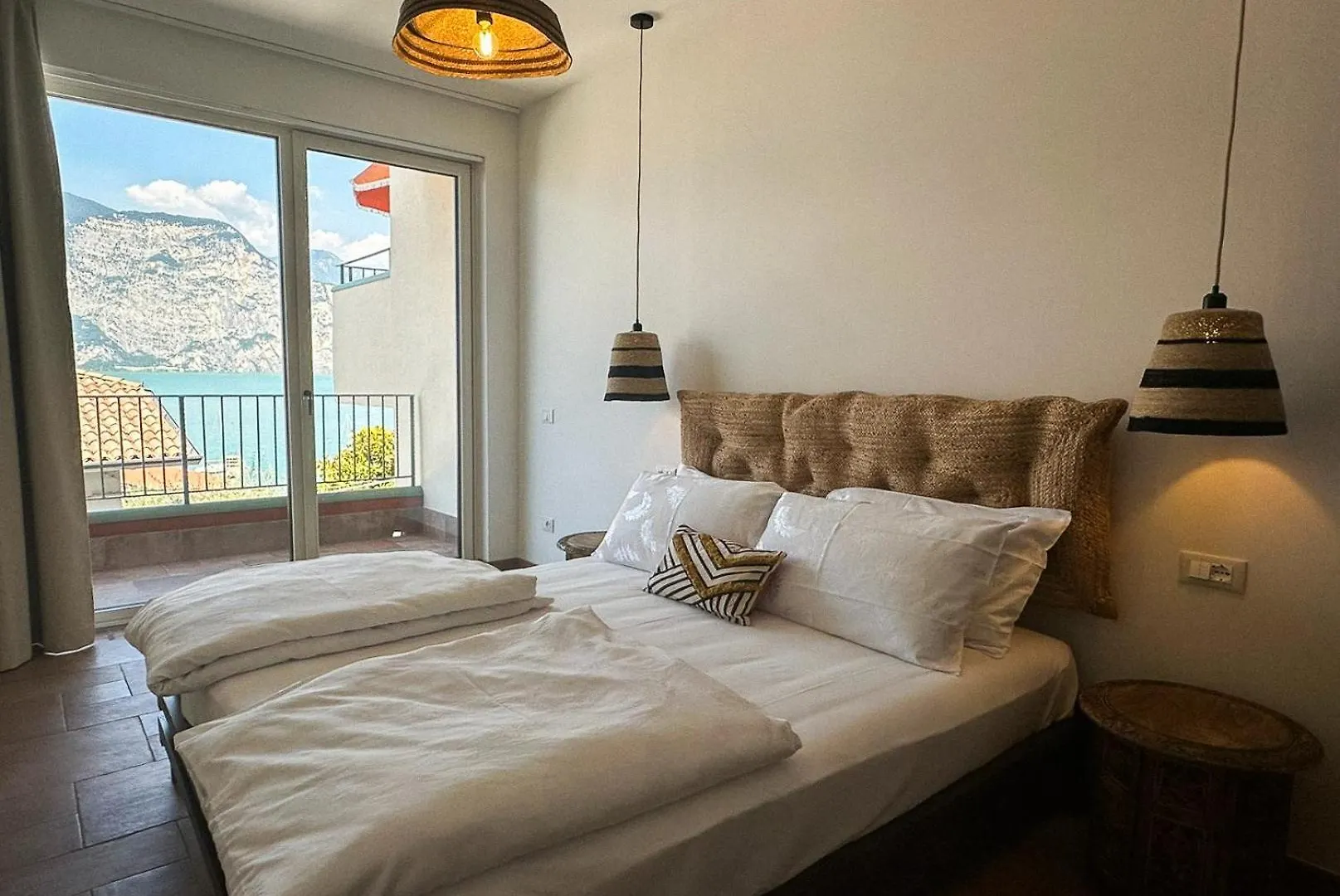 Apartment Hometerra Brenzone sul Garda Italy