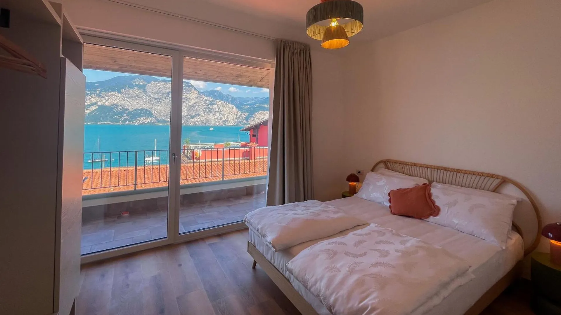 Apartment Hometerra Brenzone sul Garda