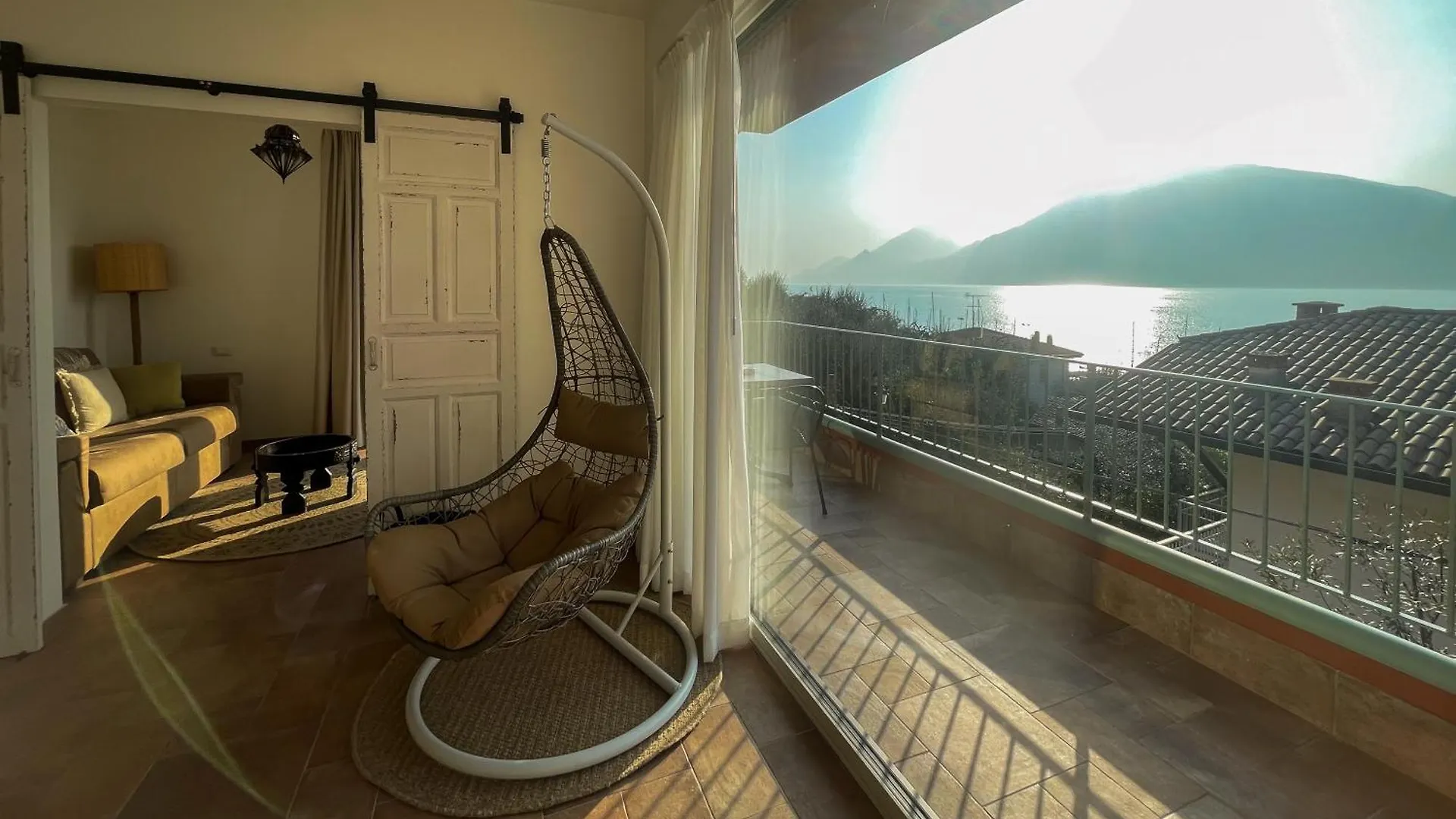 Hometerra Brenzone sul Garda Apartment