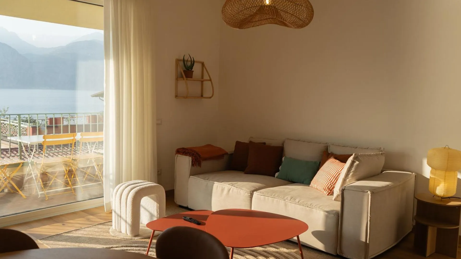 Apartment Hometerra Brenzone sul Garda